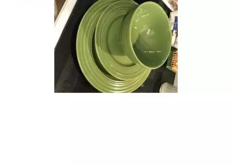 Stoneware dishes